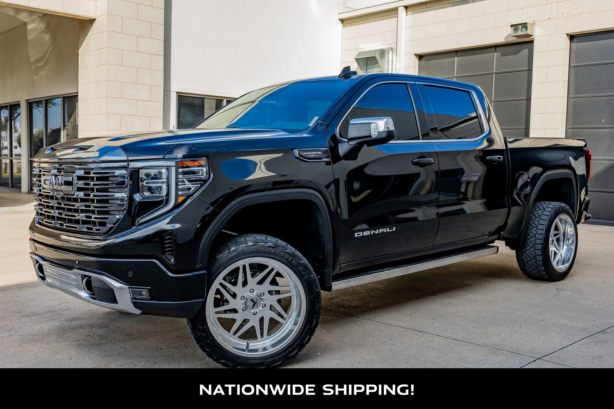 Used 2023 GMC Sierra 1500 Denali Ultimate AWD/4WD image 4
