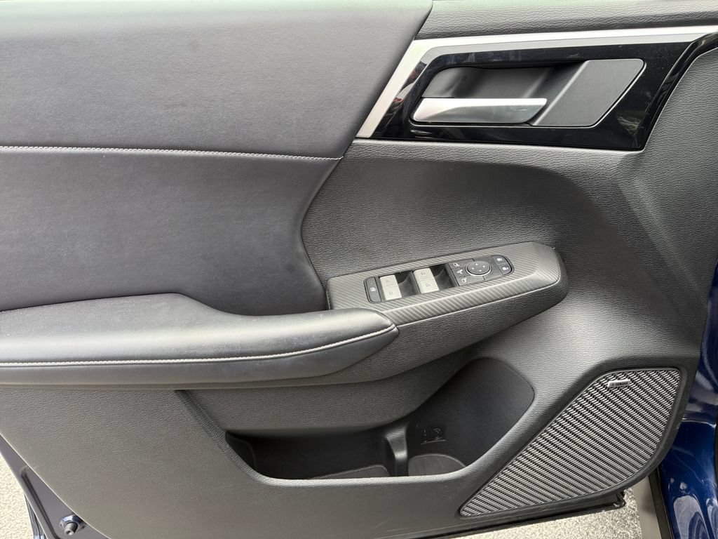Used 2025 Mitsubishi Outlander SE AWD/4WD image 33