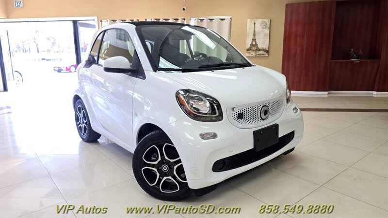 Used 2018 smart fortwo electric drive RWD image 2