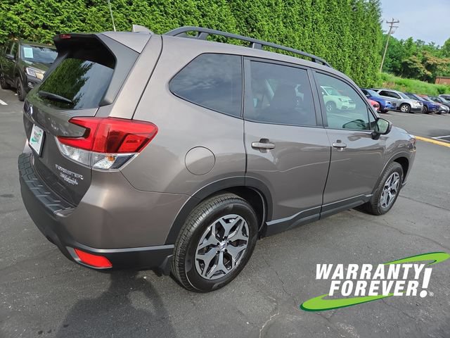 Used 2023 Subaru Forester Premium AWD/4WD image 7