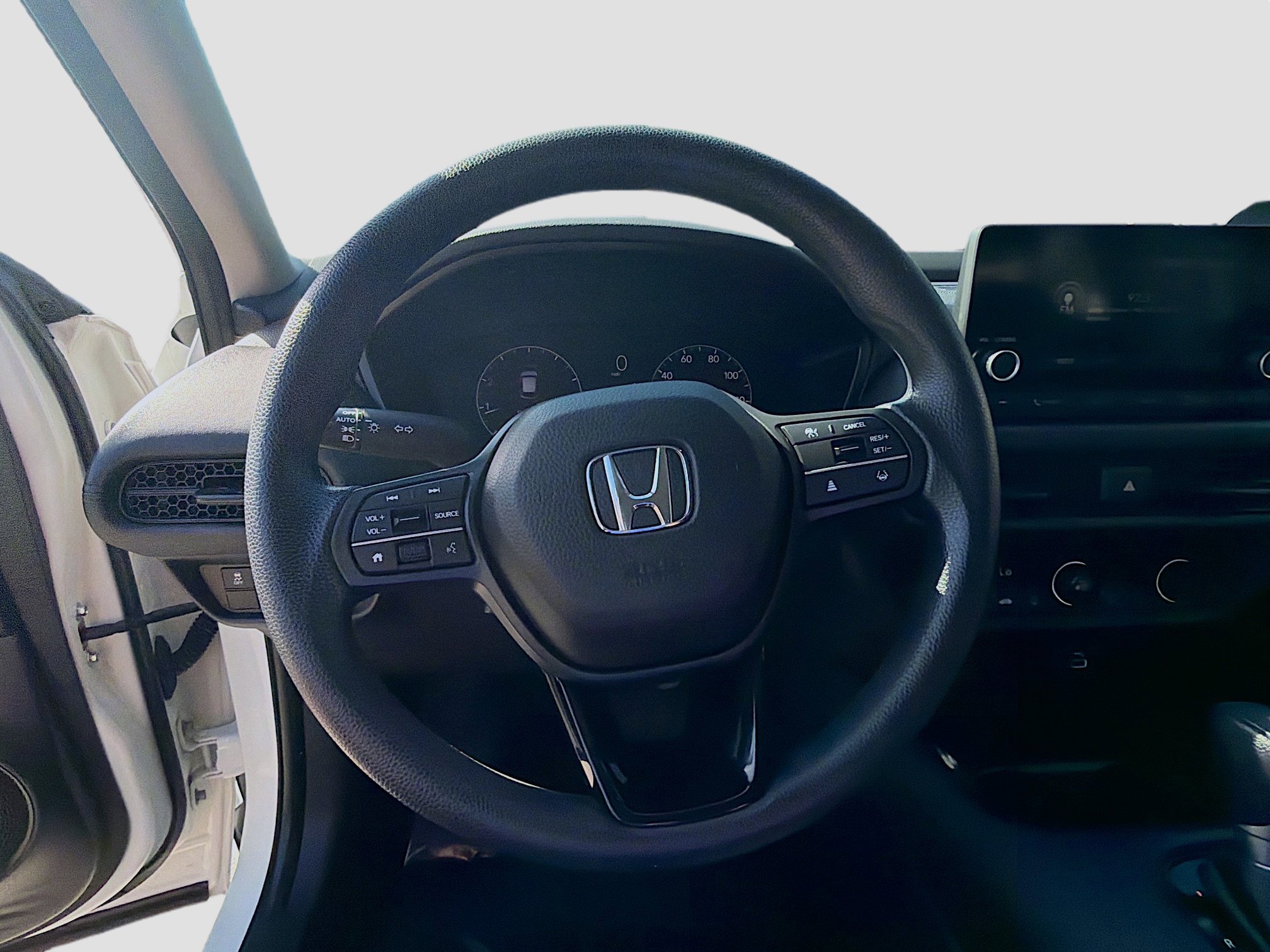 Used 2023 Honda HR-V LX image 8