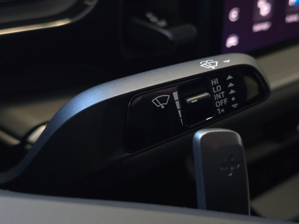 Certified 2025 Porsche Cayenne Coupe AWD/4WD image 45