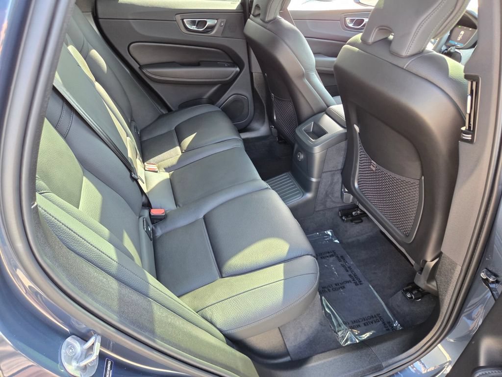 Used 2025 Volvo XC60 T8 Plus w/ Protection Package Premier AWD/4WD image 20