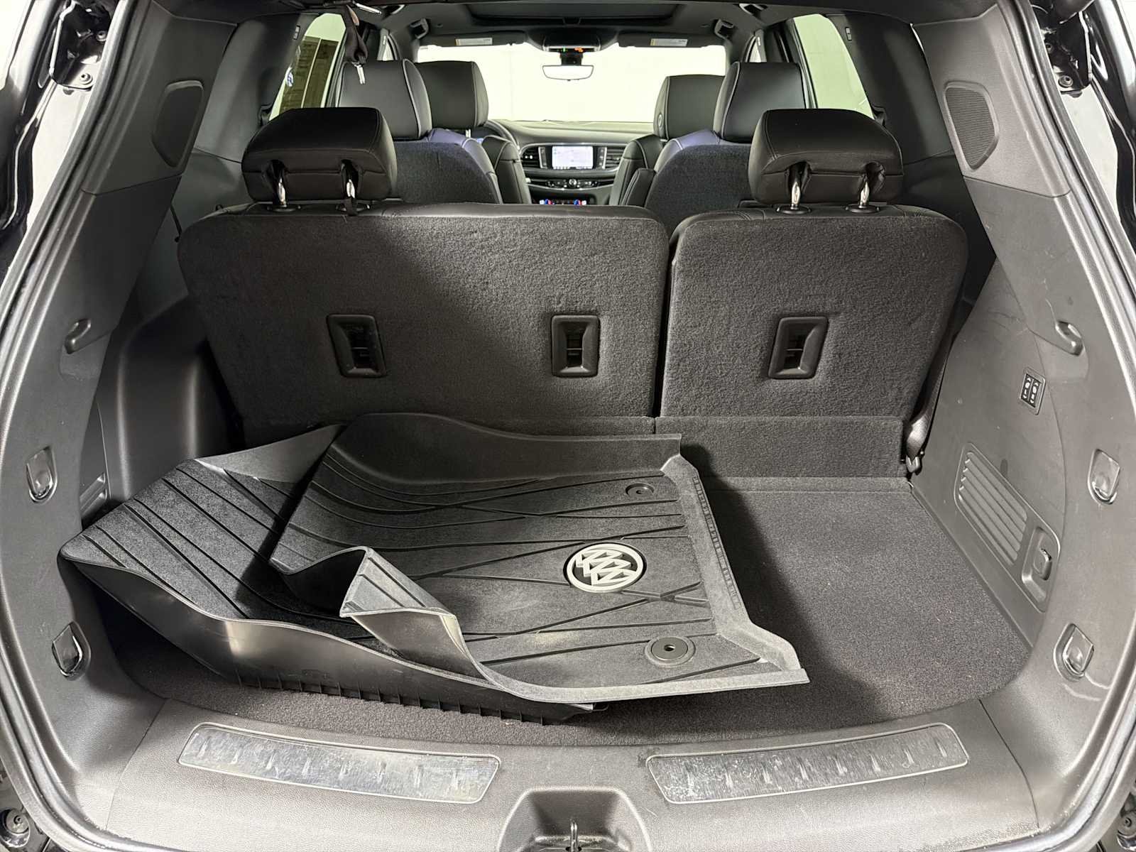 Certified 2023 Buick Enclave Avenir FWD image 17