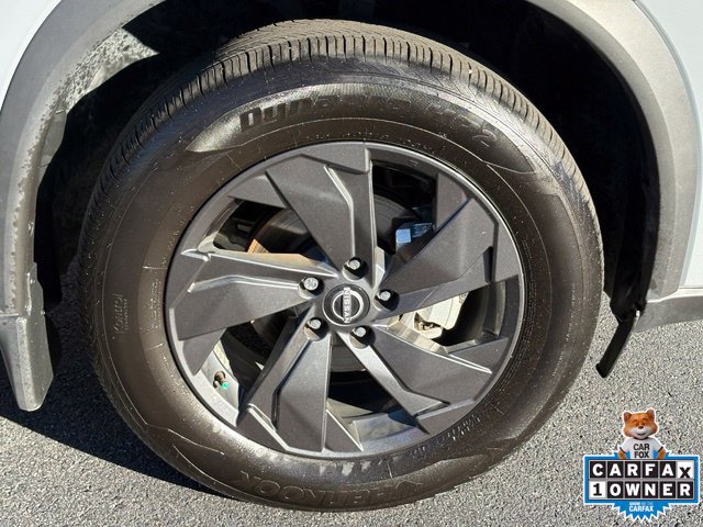 Used 2026 Nissan Rogue SV w/ Cold Weather Package AWD/4WD image 30