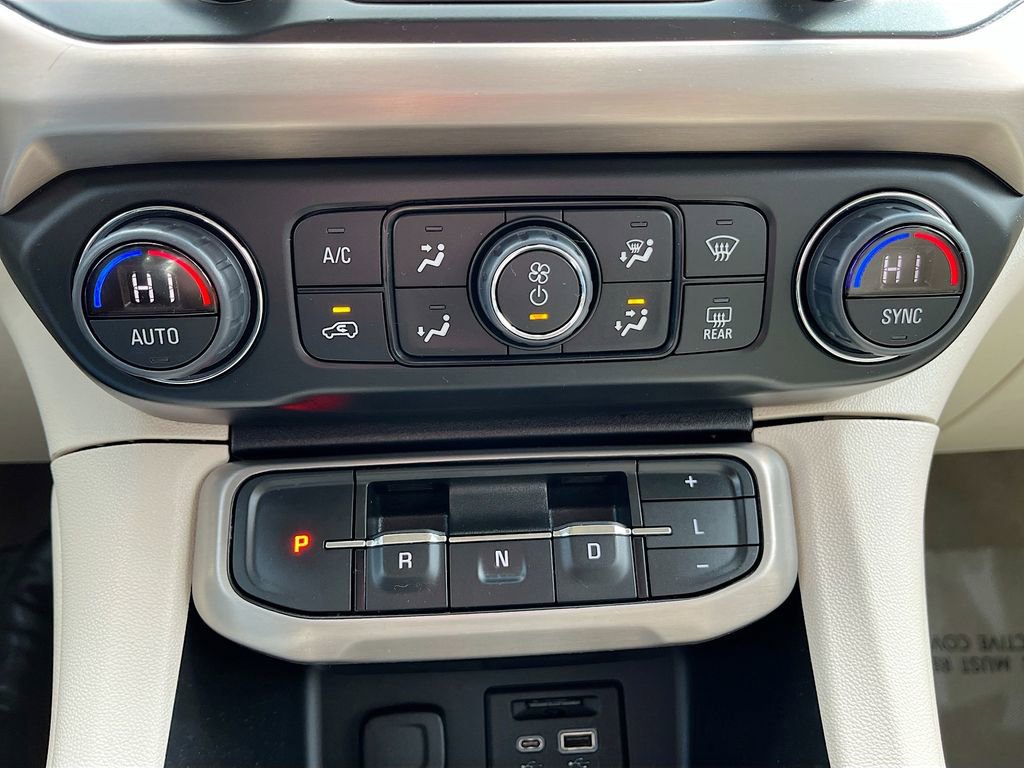 Used 2023 GMC Acadia Denali w/ Denali Ultimate Package image 16