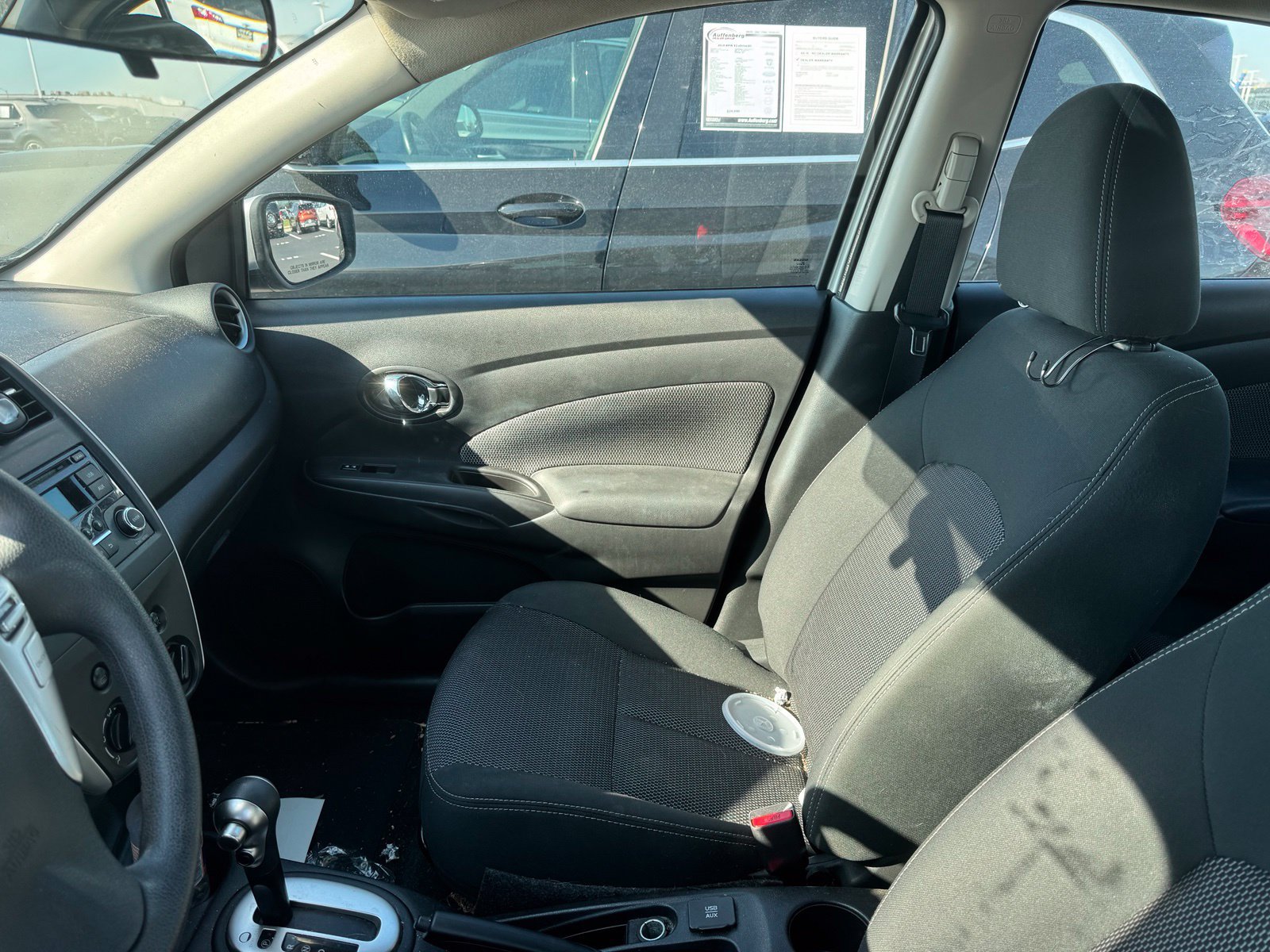 Used 2016 Nissan Versa SV FWD image 6