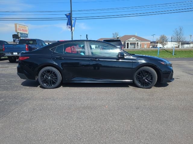 Used 2025 Toyota Camry LE FWD image 6