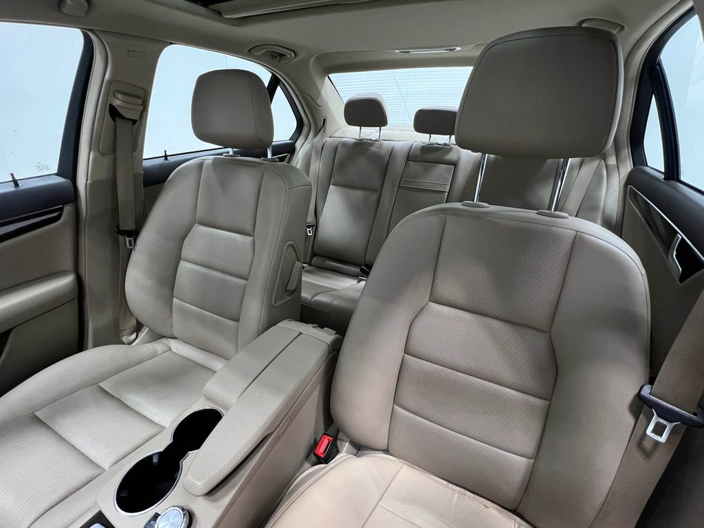 Used 2013 Mercedes-Benz C 300 4MATIC Sedan image 14