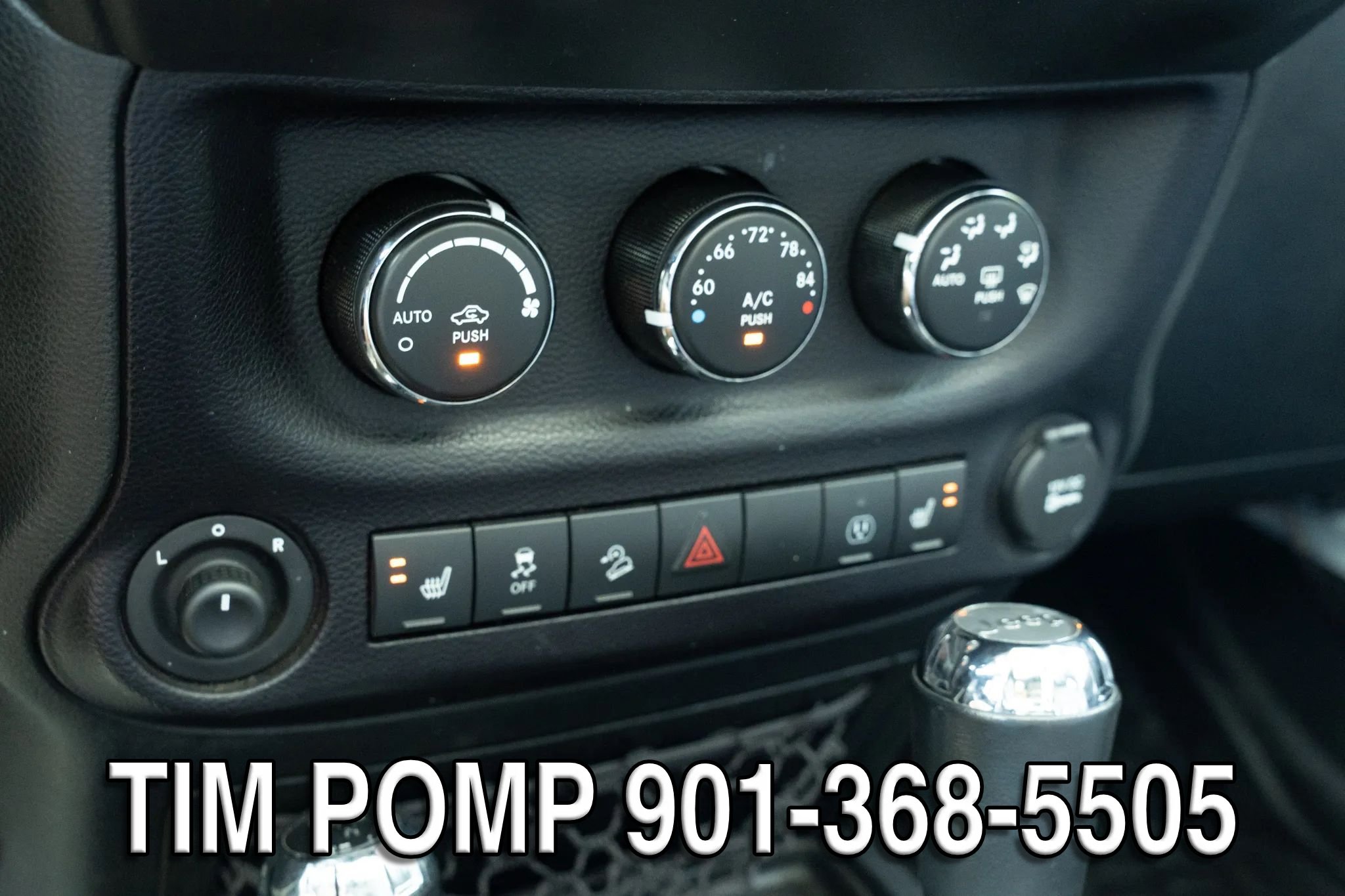 Used 2016 Jeep Wrangler Unlimited Rubicon w/ Connectivity Group AWD/4WD image 26