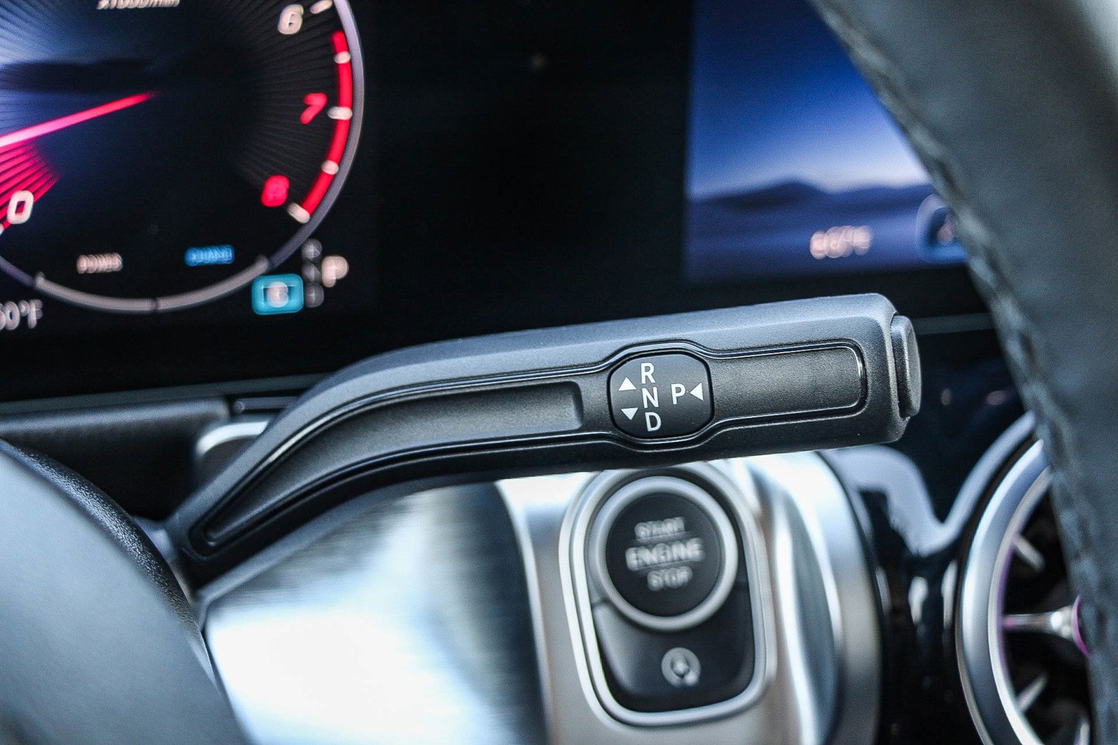 Certified 2025 Mercedes-Benz GLB 250 4MATIC image 22