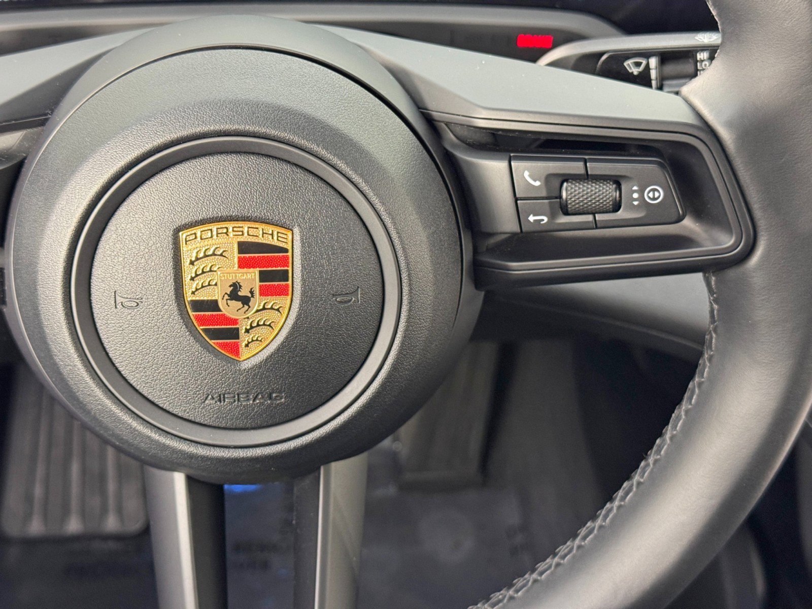 Used 2023 Porsche Taycan 4S w/ Premium Package image 20