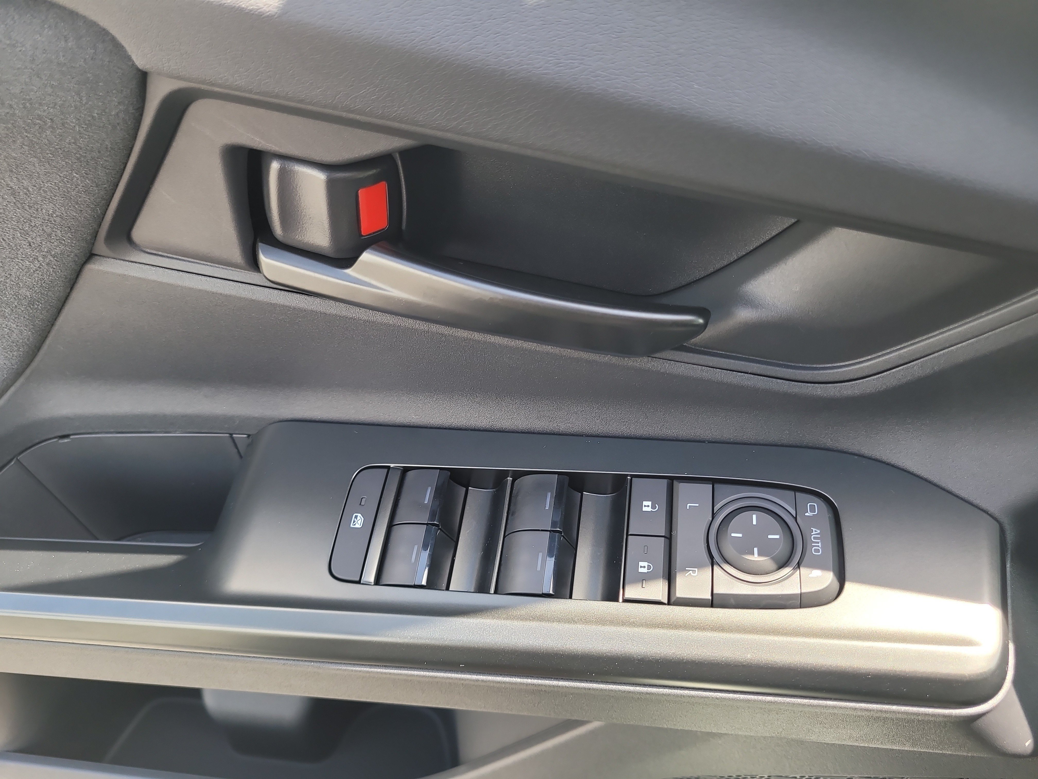 Certified 2026 Toyota C-HR AWD/4WD image 19