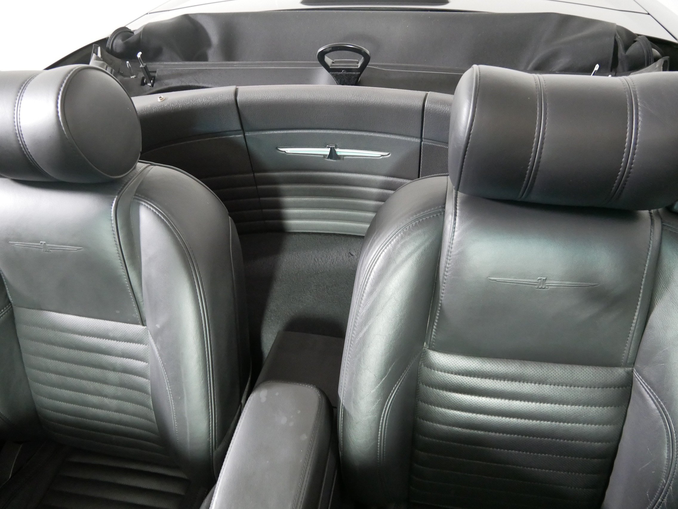 Used 2002 Ford Thunderbird RWD image 13