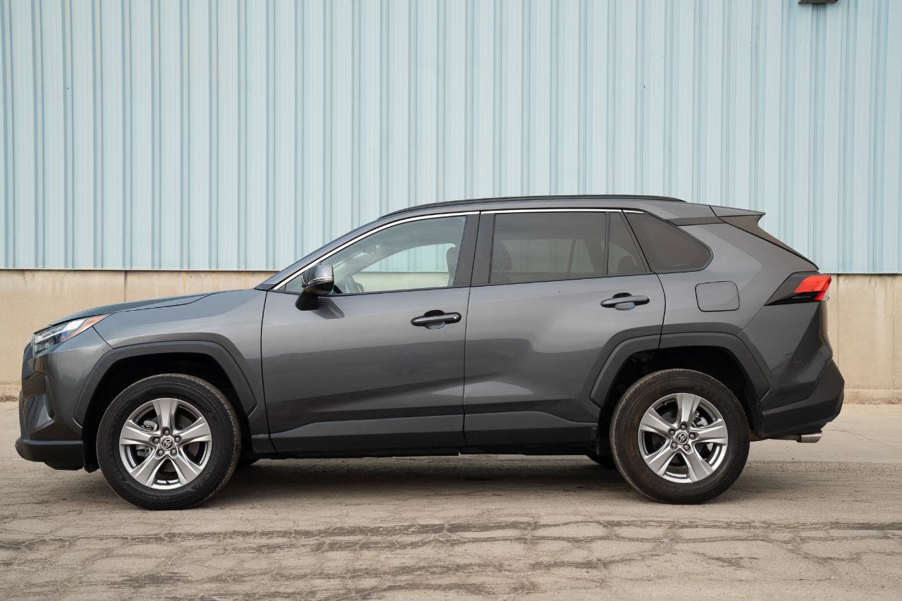 Used 2024 Toyota RAV4 XLE image 6