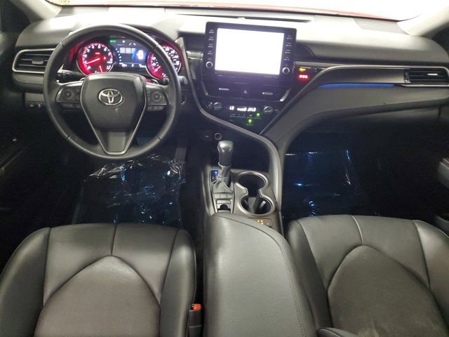 Used 2022 Toyota Camry XSE image 14