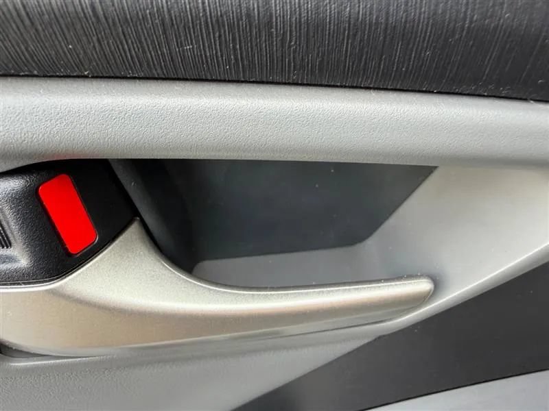 Used 2015 Toyota Prius Persona Series FWD image 39