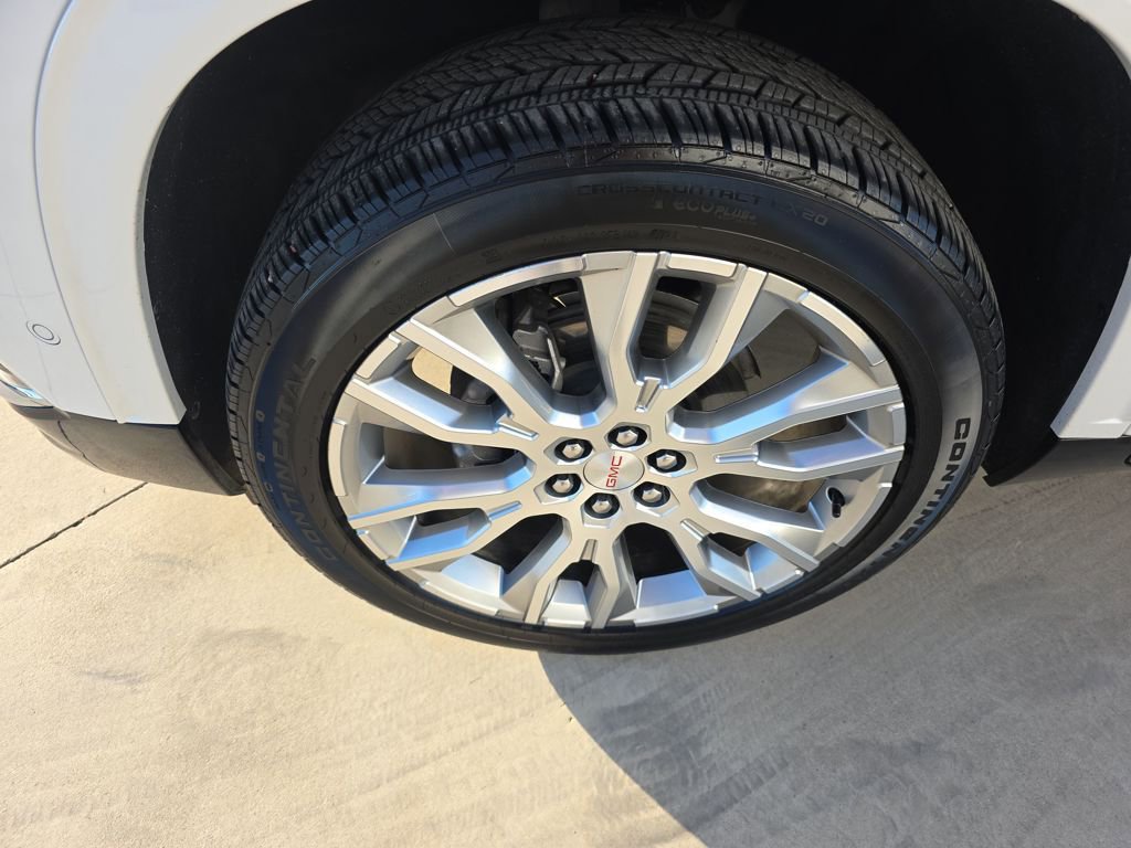 Certified 2024 GMC Acadia Denali w/ Super Cruise Package image 5