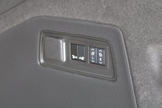 Used 2025 Cadillac Escalade Sport Platinum AWD/4WD image 47