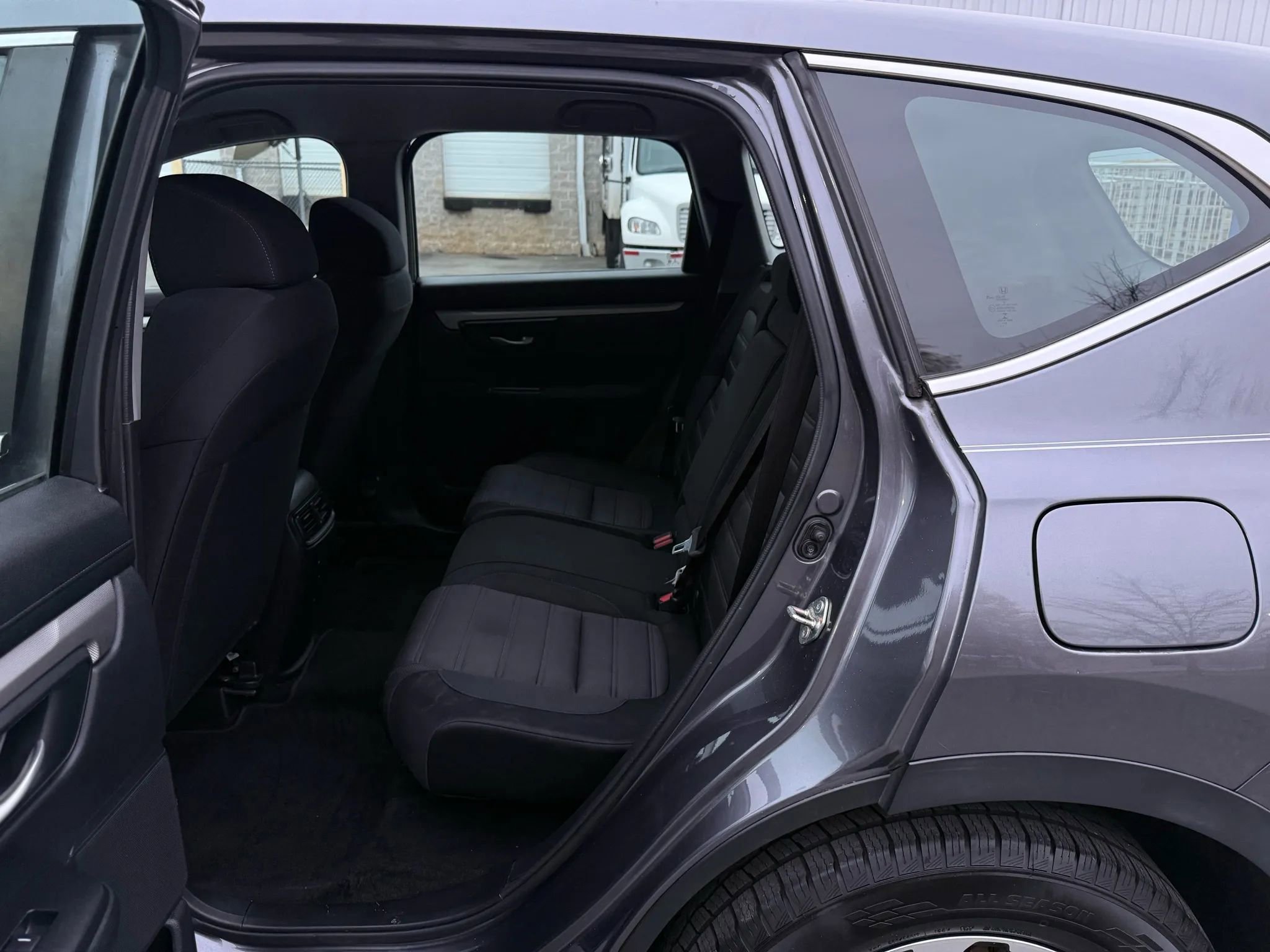 Used 2019 Honda CR-V LX image 19