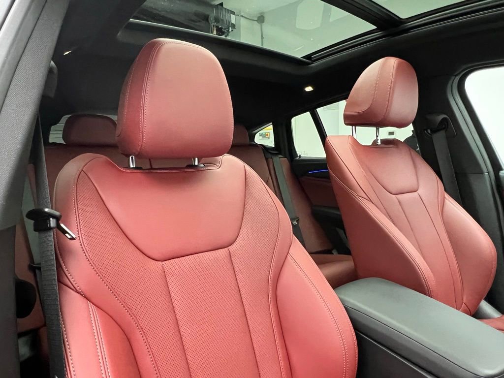Certified 2024 BMW X4 M40i w/ Premium Package image 7