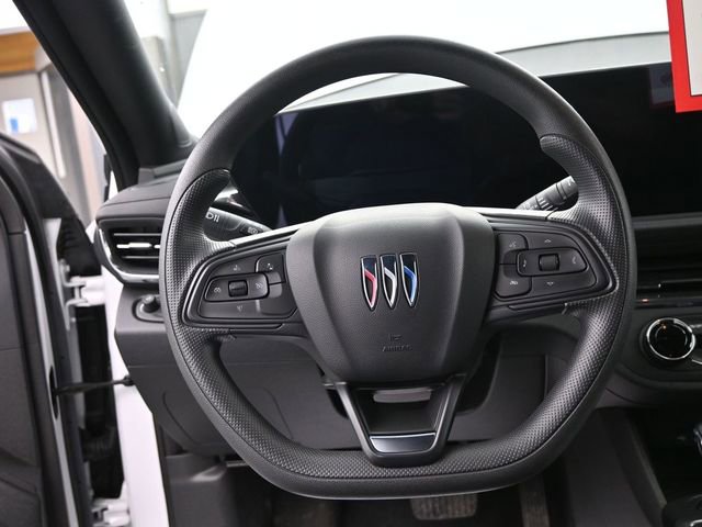 Used 2025 Buick Envista Preferred image 30