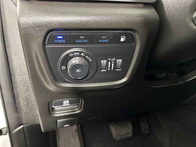 Used 2023 Jeep Grand Cherokee 4WD 4xe w/ Luxury Tech Group II image 19