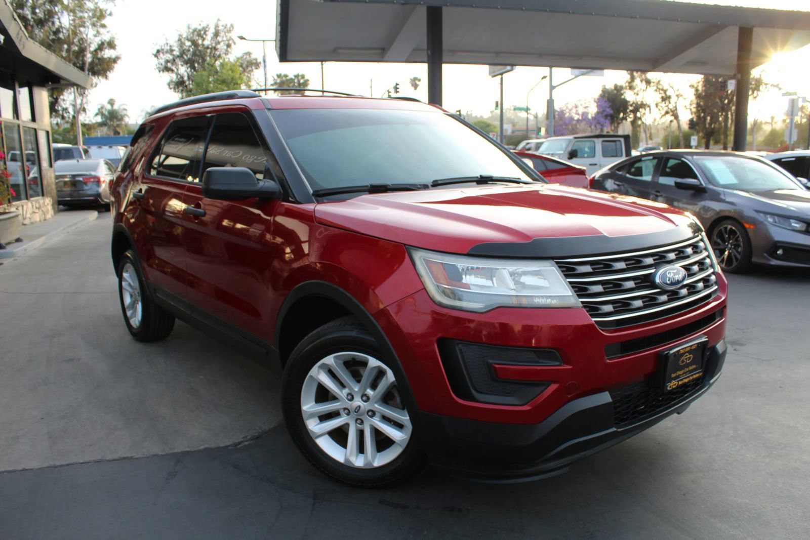 Used 2016 Ford Explorer 4WD w/ Class II Trailer Tow Package image 7