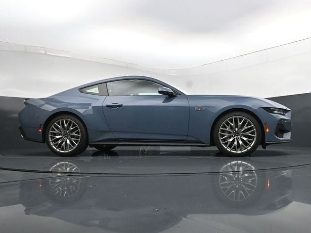 Used 2025 Ford Mustang GT Premium RWD image 34
