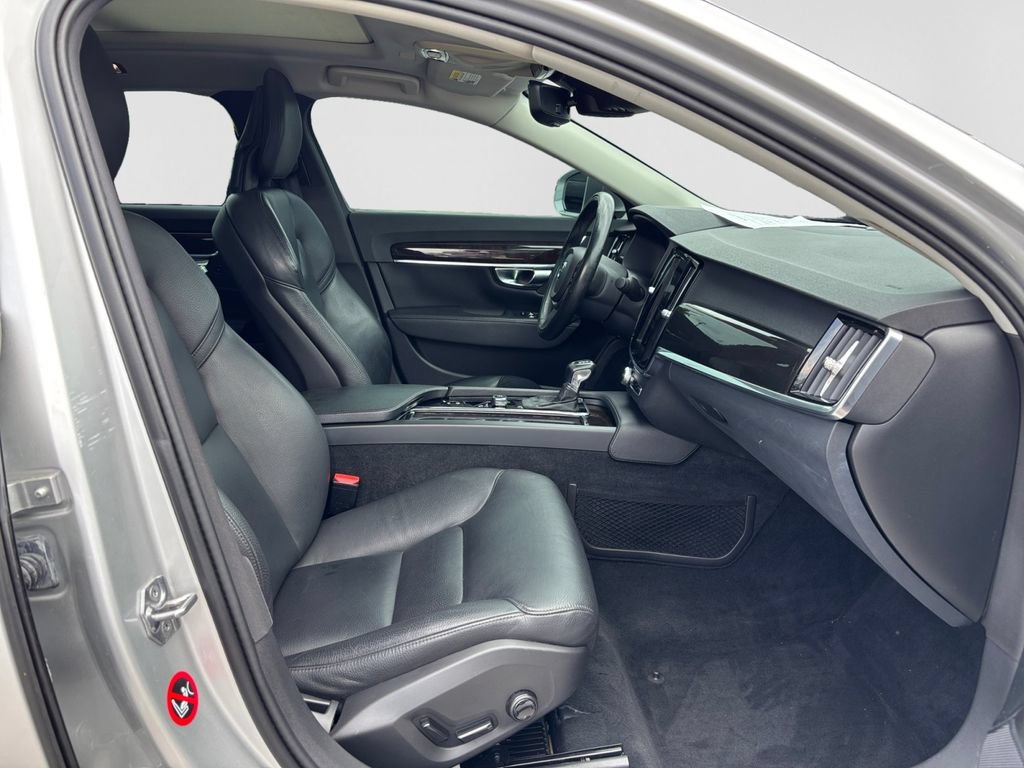 Used 2018 Volvo S90 T5 Momentum w/ Convenience Package FWD image 15
