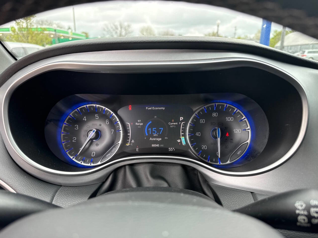 Used 2018 Chrysler Pacifica Touring-L Plus FWD image 19
