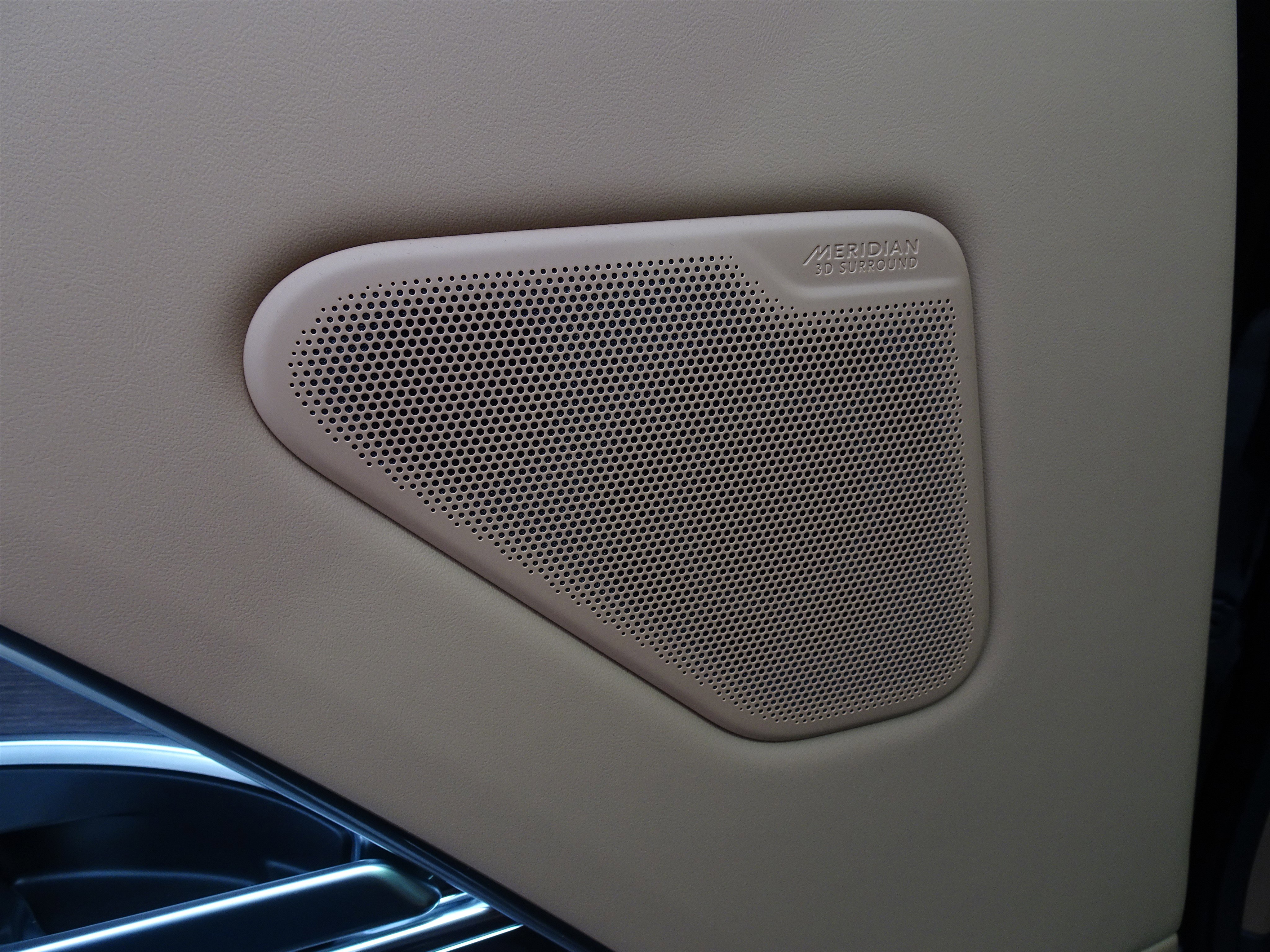 New 2026 Land Rover Range Rover Long Wheelbase SE image 23