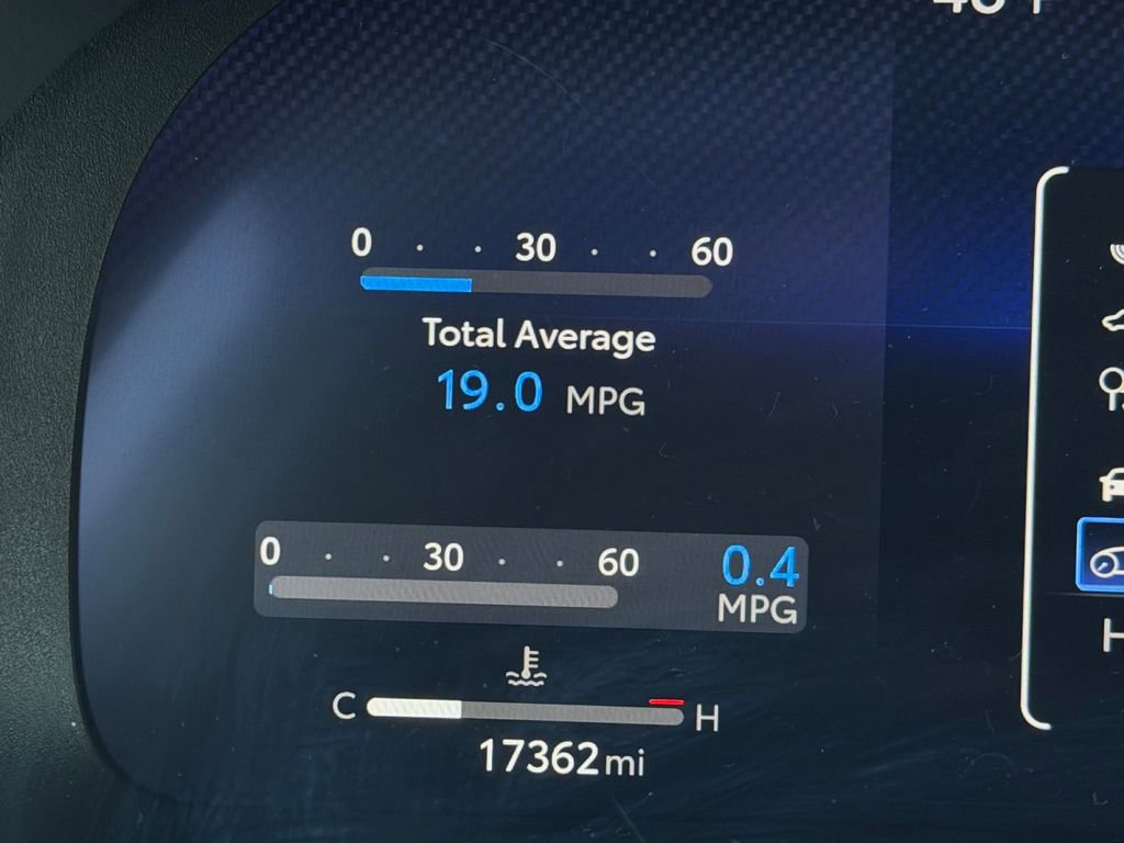 Used 2023 Toyota Highlander Platinum image 21