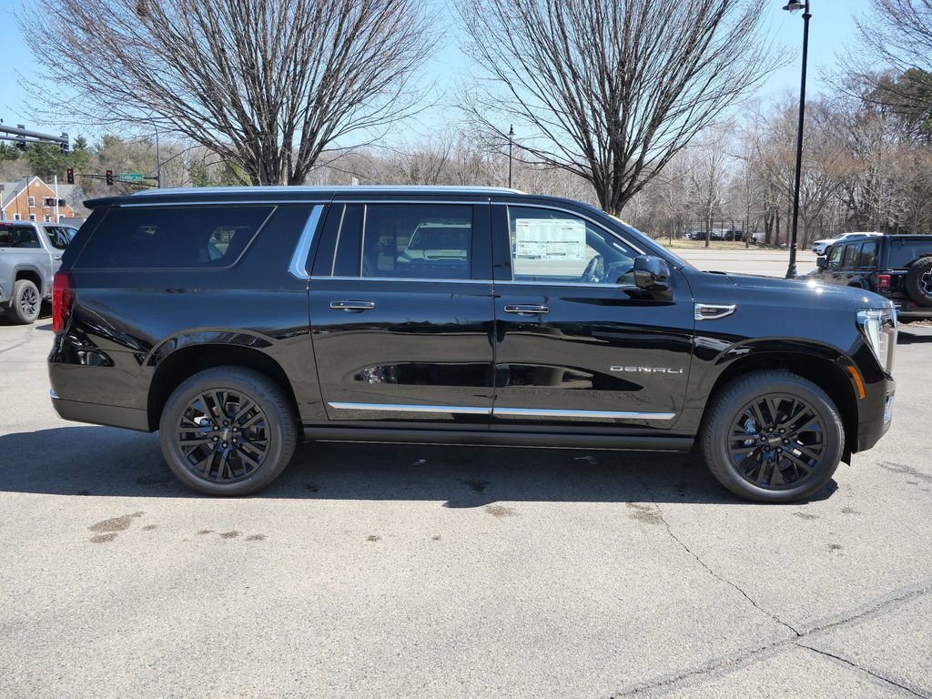 New 2026 GMC Yukon XL Denali w/ Sun & Power Step Package AWD/4WD image 19