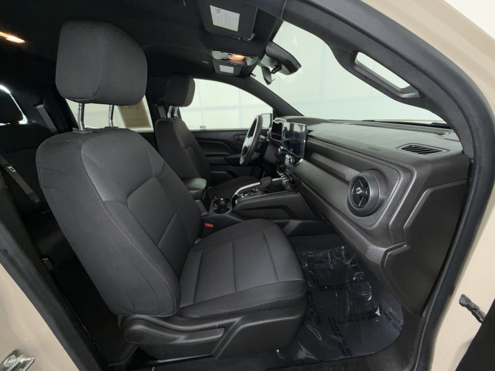 Used 2024 Chevrolet Colorado Trail Boss w/ Advanced Trailering Package AWD/4WD image 27