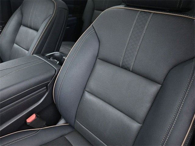 Used 2026 Chevrolet Traverse High Country image 17