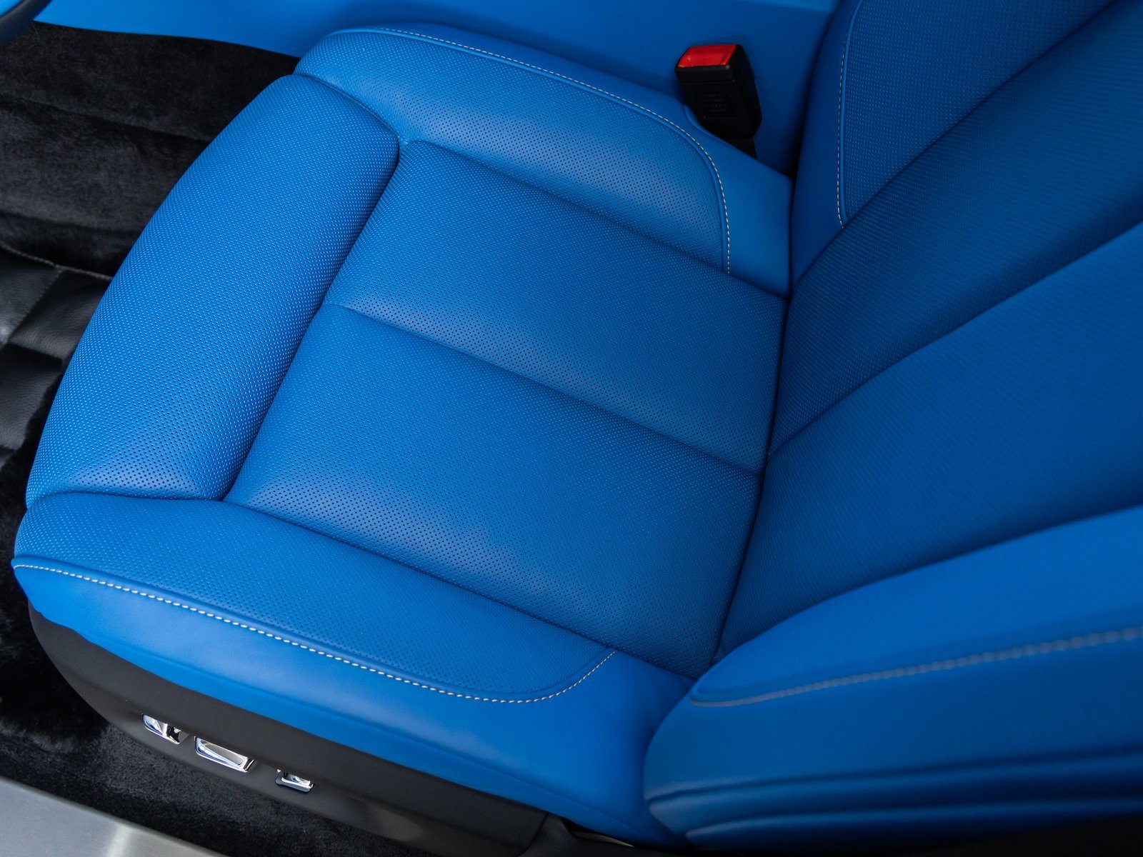 New 2026 Rolls-Royce Cullinan image 27