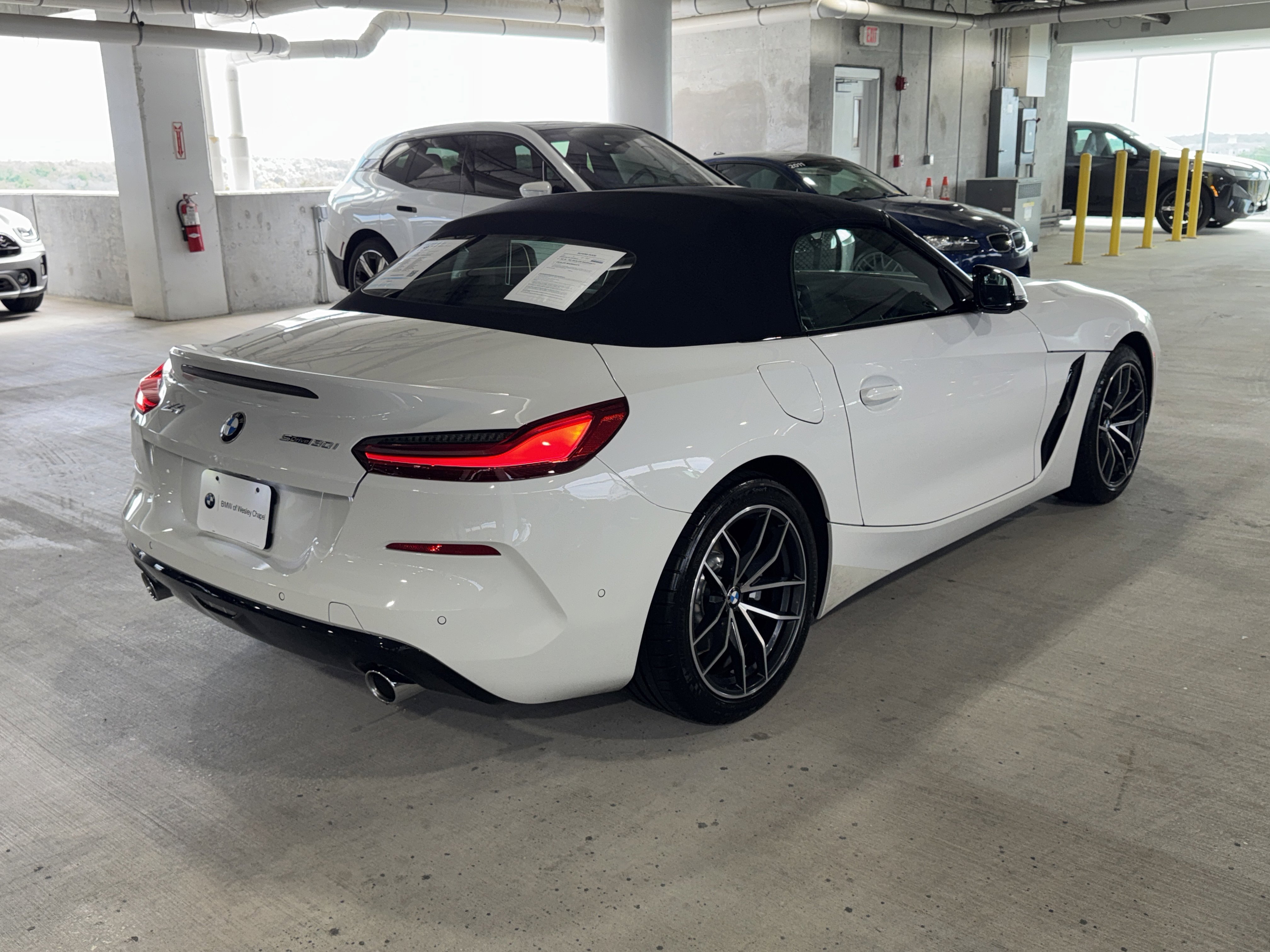 Used 2020 BMW Z4 sDrive30i w/ Premium Package image 8