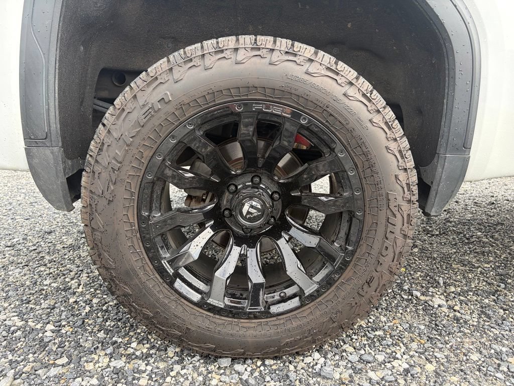 Used 2022 GMC Sierra 1500 AT4 w/ AT4 Preferred Package AWD/4WD image 11
