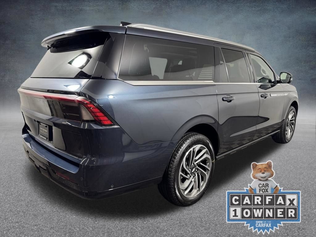 Used 2025 Lincoln Navigator L Reserve AWD/4WD image 5