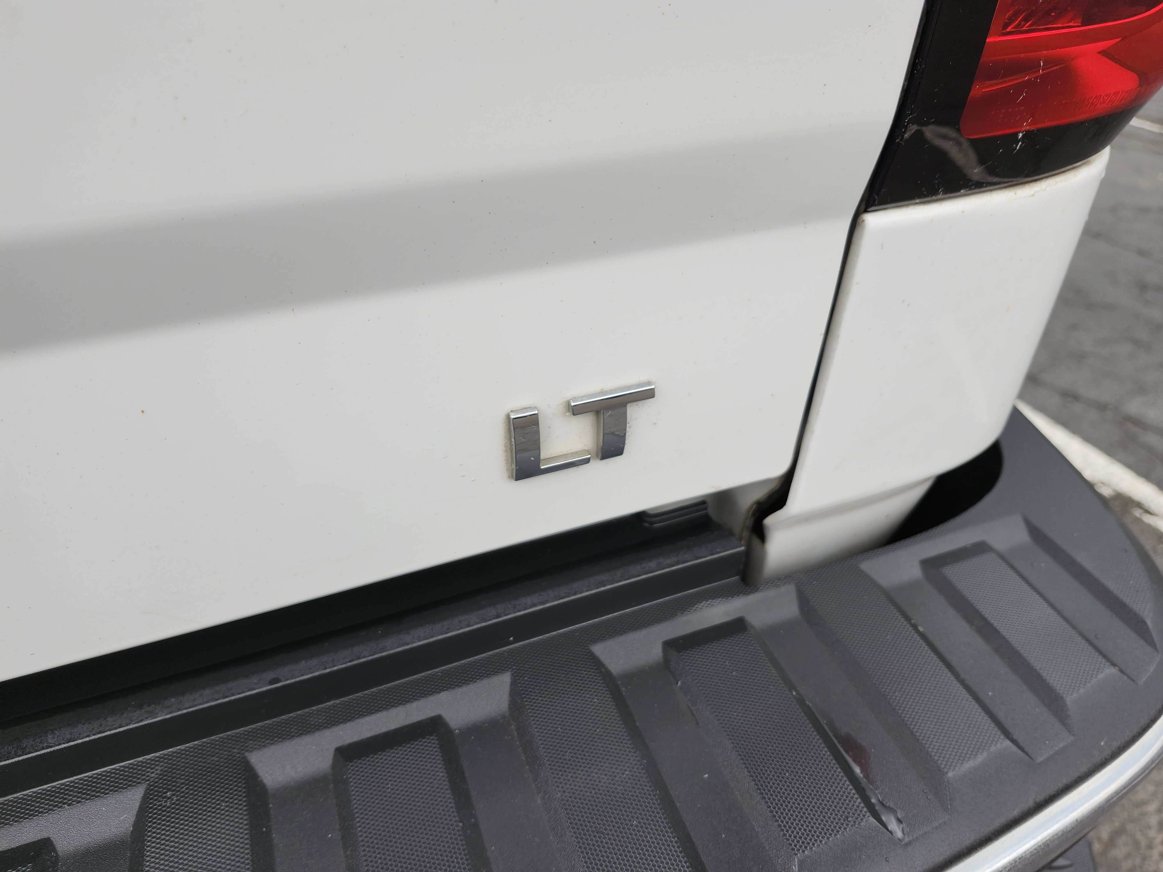 Used 2015 Chevrolet Silverado 1500 LT AWD/4WD image 22