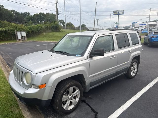 Used 2011 Jeep Patriot Latitude AWD/4WD image 1