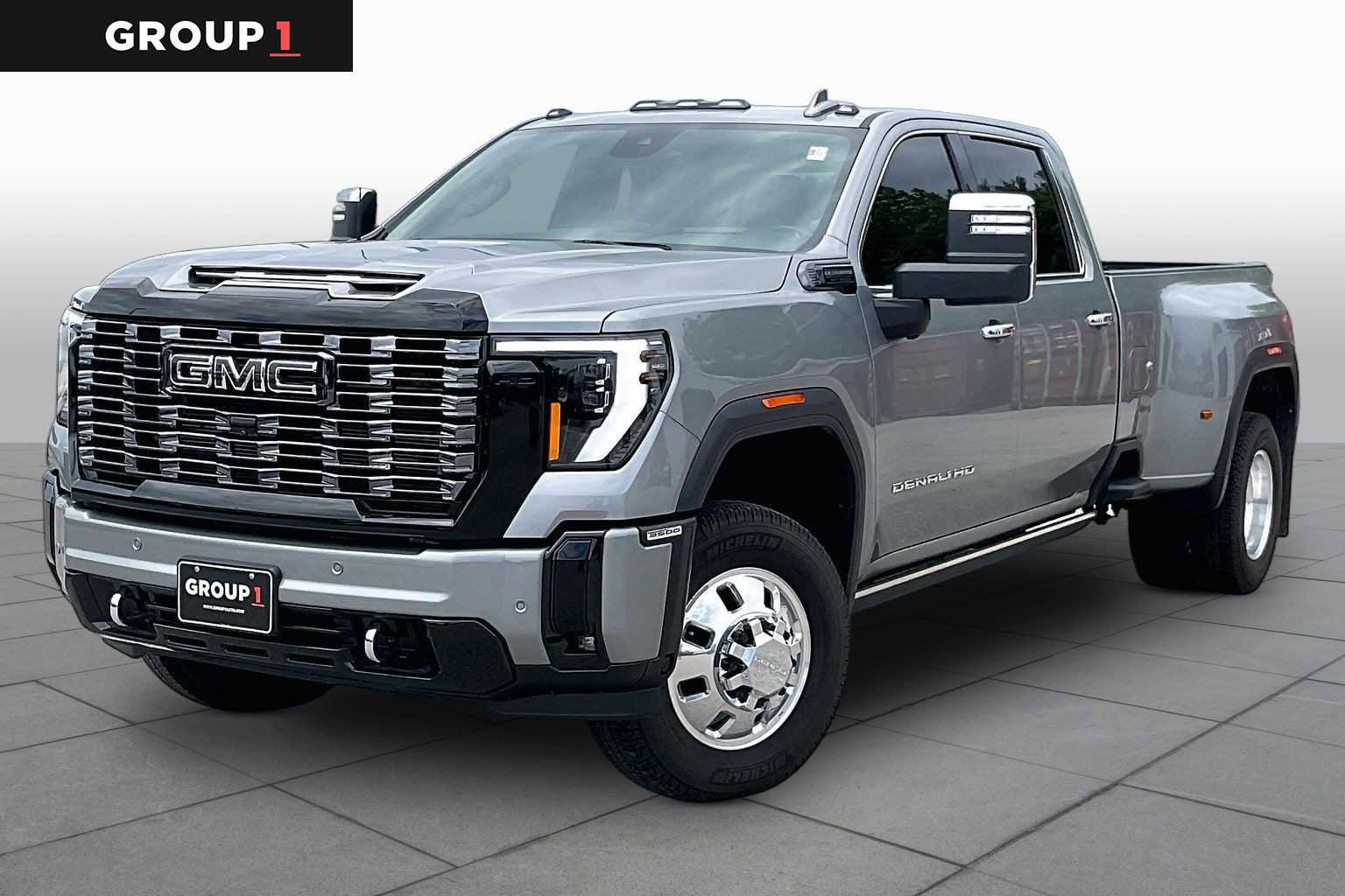 Used 2025 GMC Sierra 3500 Denali Ultimate image 1