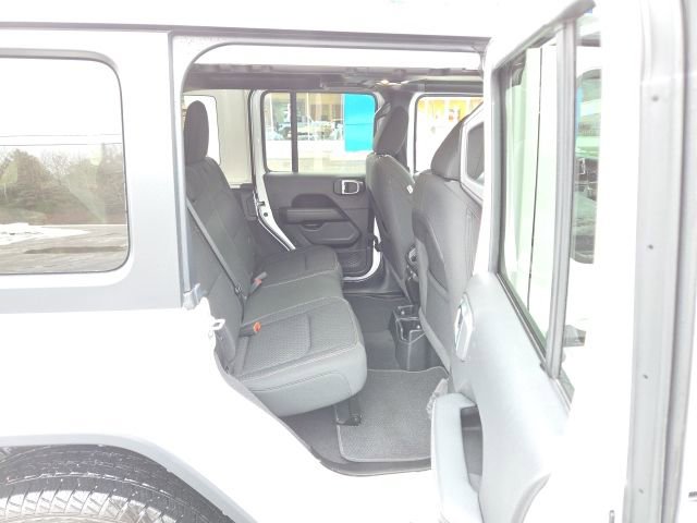 Used 2021 Jeep Wrangler Unlimited Sahara image 54