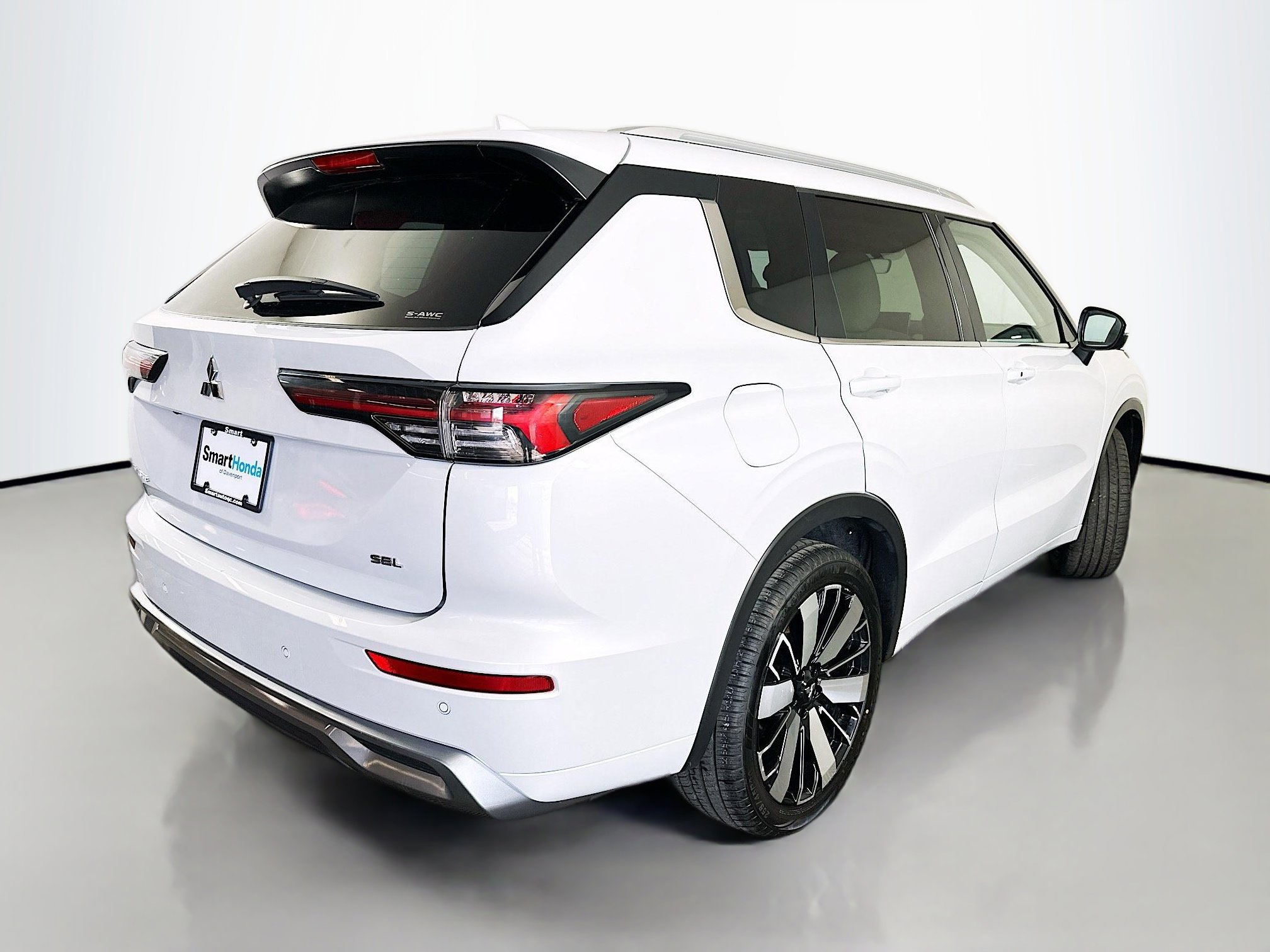 Used 2025 Mitsubishi Outlander SEL image 7