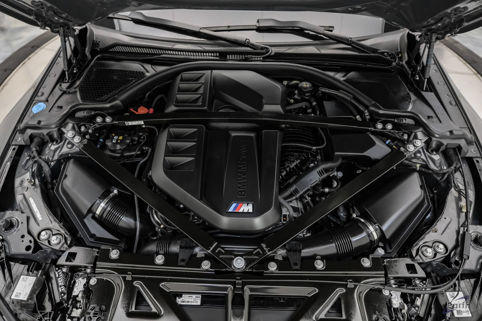 Used 2025 BMW M4 xDrive Competition w/ Executive Package AWD/4WD image 4