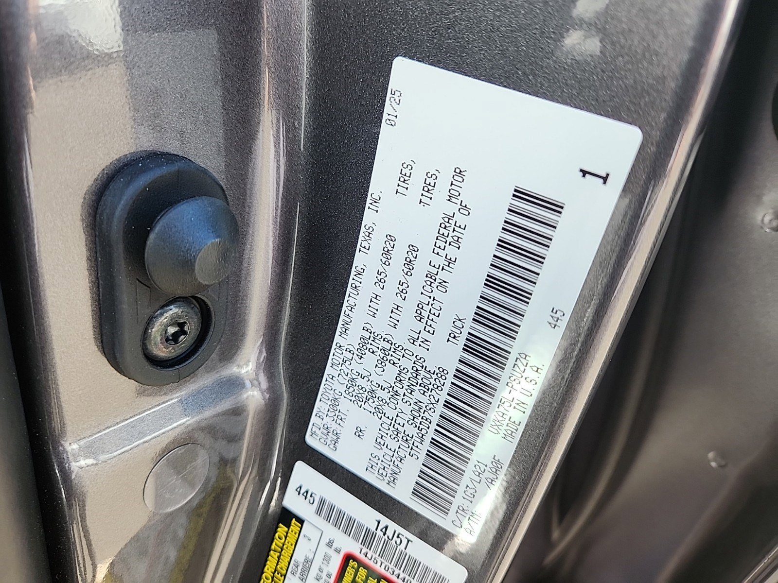 New 2025 Toyota Tundra Platinum image 12