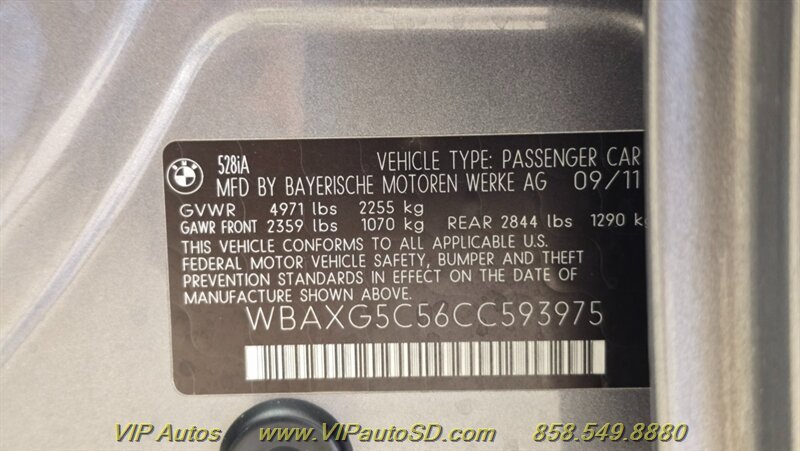 Used 2012 BMW 528i Sedan RWD image 26