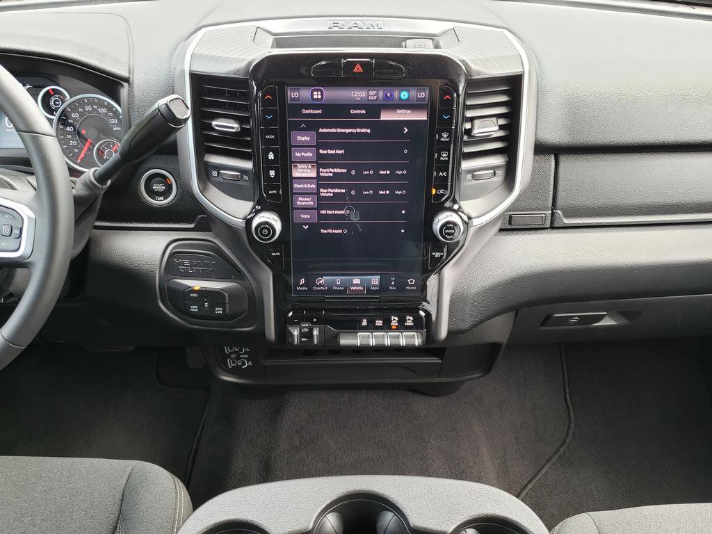 Used 2026 RAM 2500 Big Horn AWD/4WD image 15