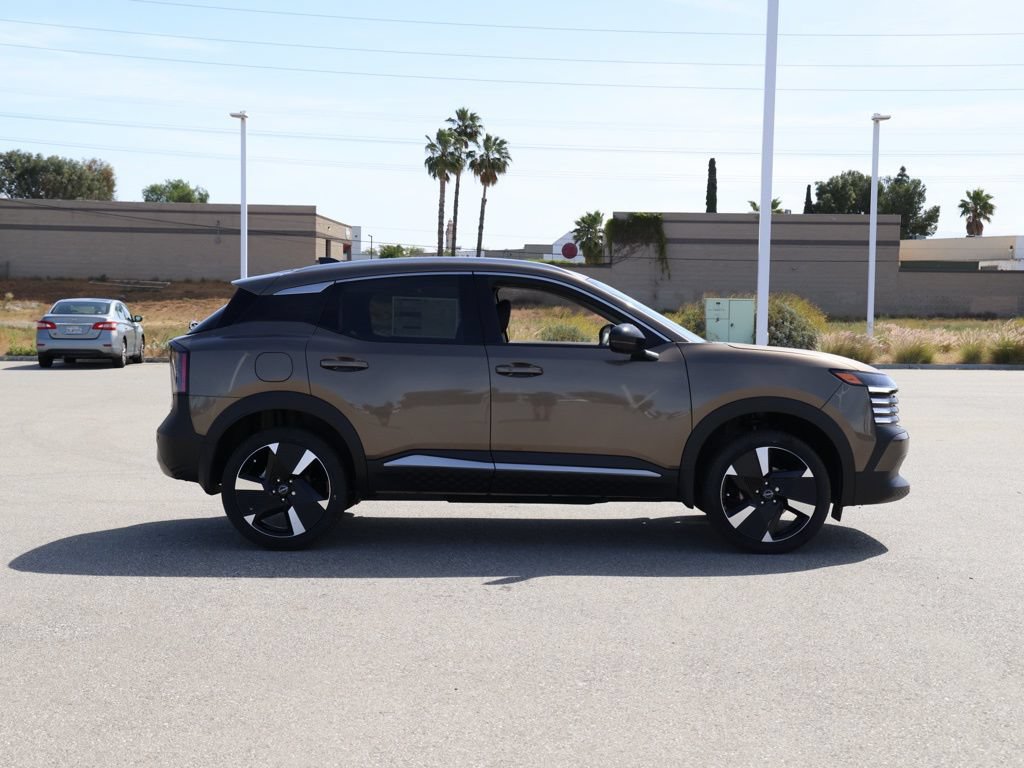 New 2026 Nissan Kicks SR FWD image 3